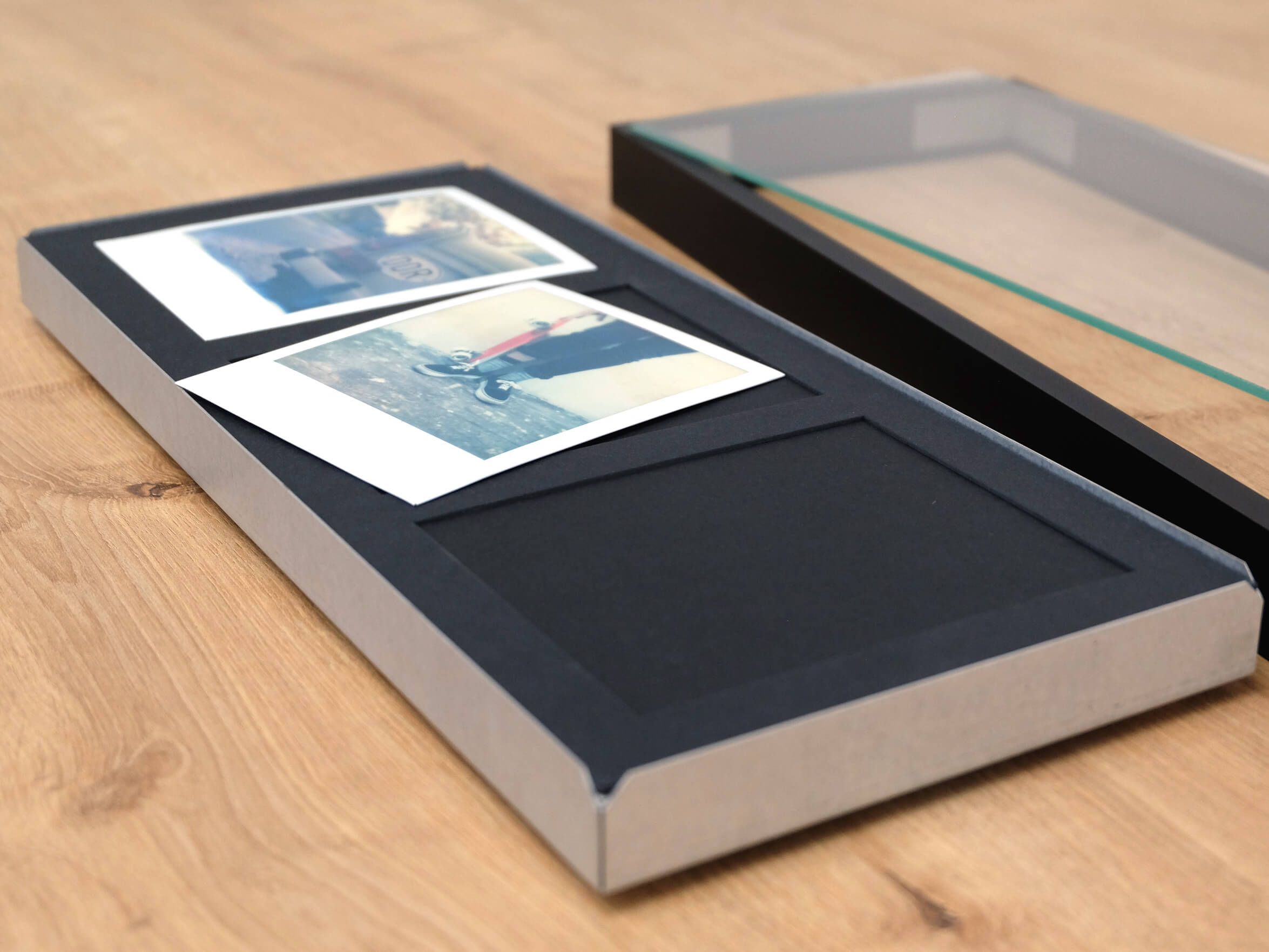 WS-A850 Bilderrahmen für Polaroid-Bilder inkl Passepartout für 3 Polaroids